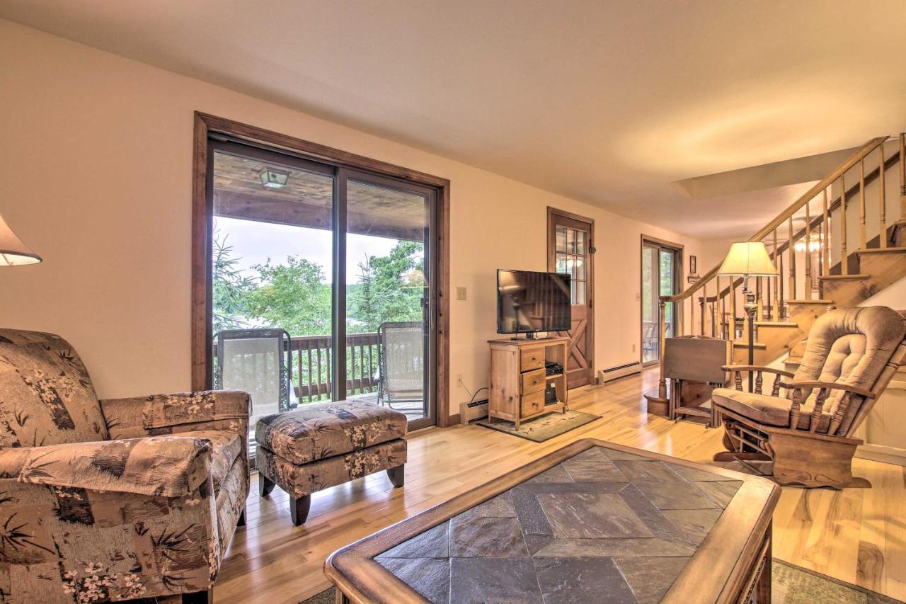 Waterfront New England House On Wickaboag Lake! West Brookfield المظهر الخارجي الصورة