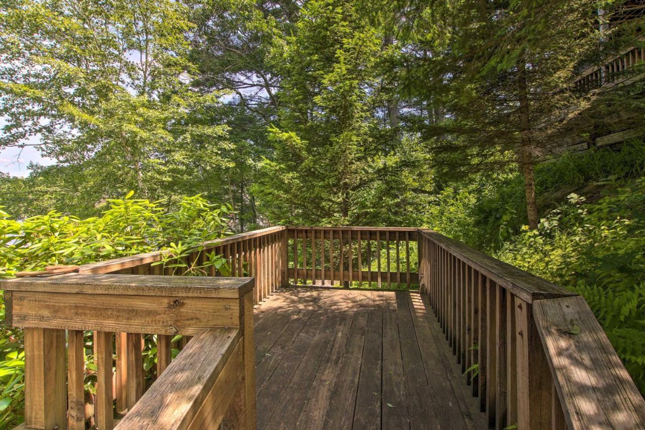 Waterfront New England House On Wickaboag Lake! West Brookfield المظهر الخارجي الصورة